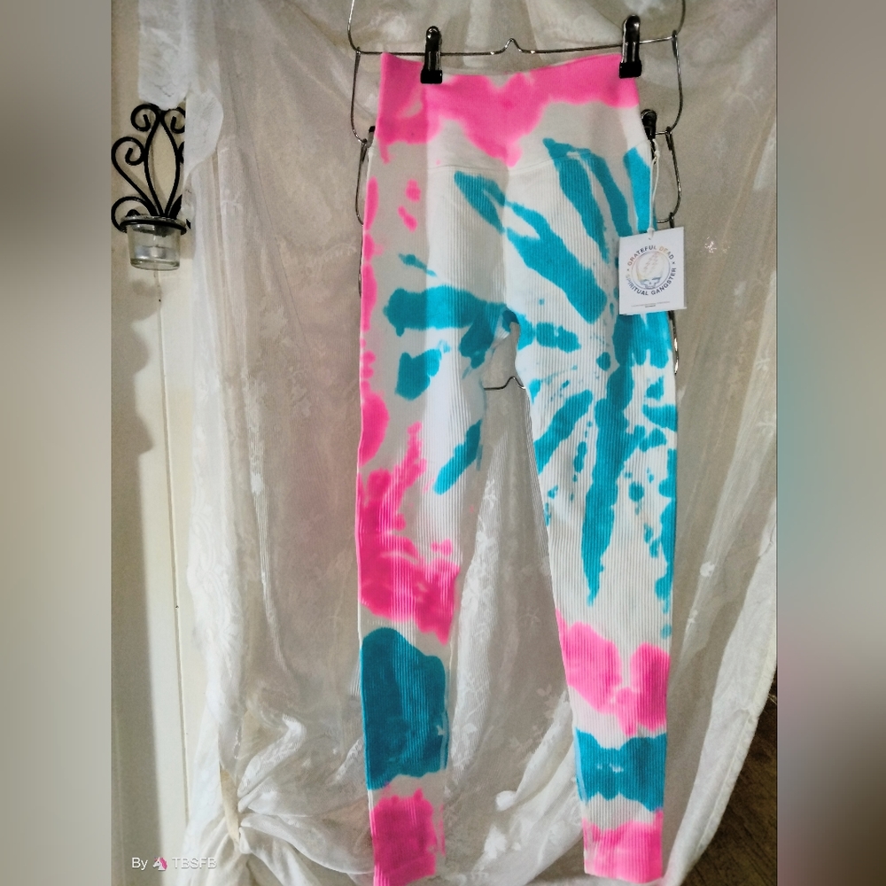 NWT Spiritual Gangster × Grateful Dead Leggings